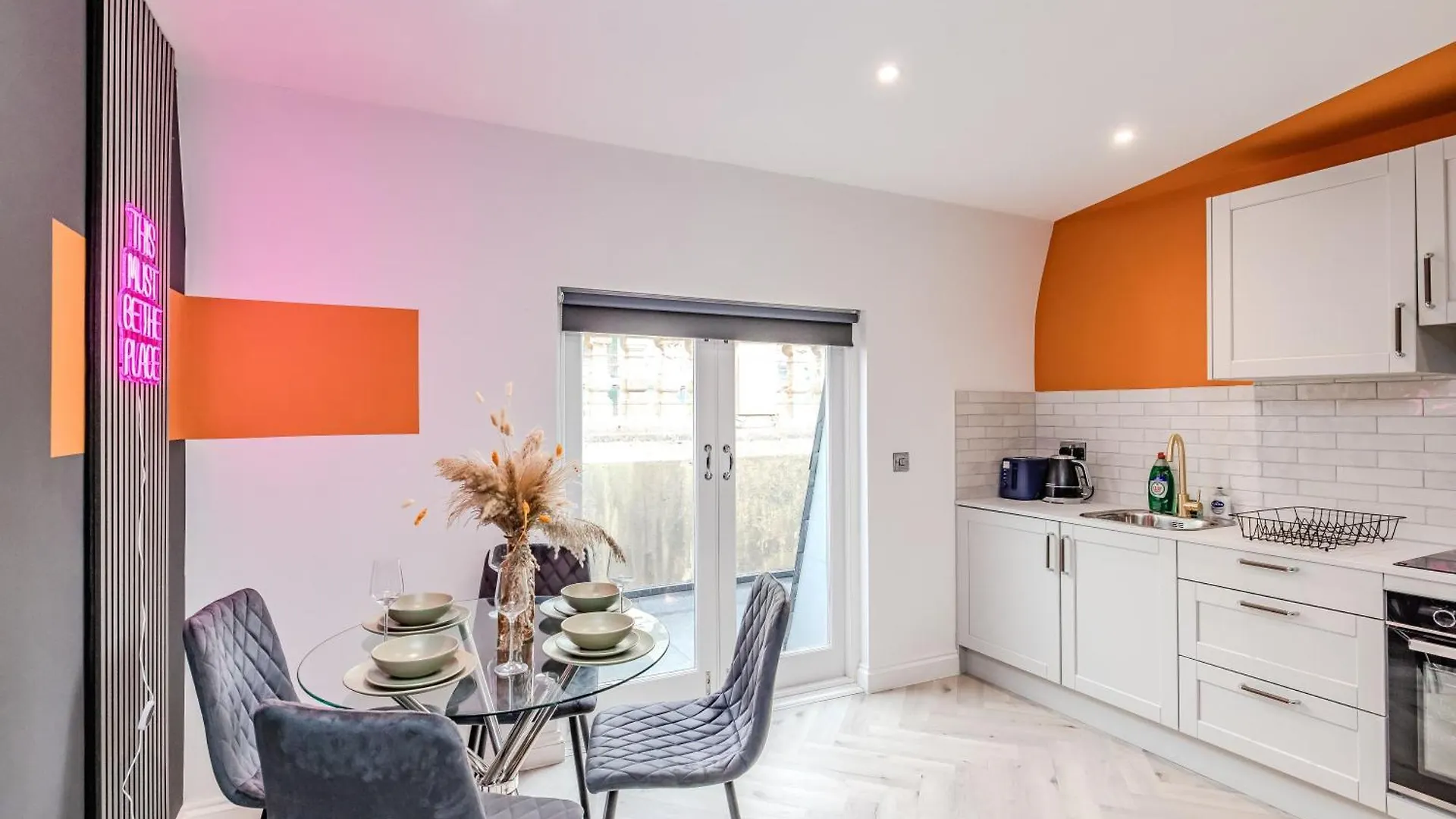 Luxury 1 Bed With Balcony In Central Brighton Next To Beach Sleep 4 아파트