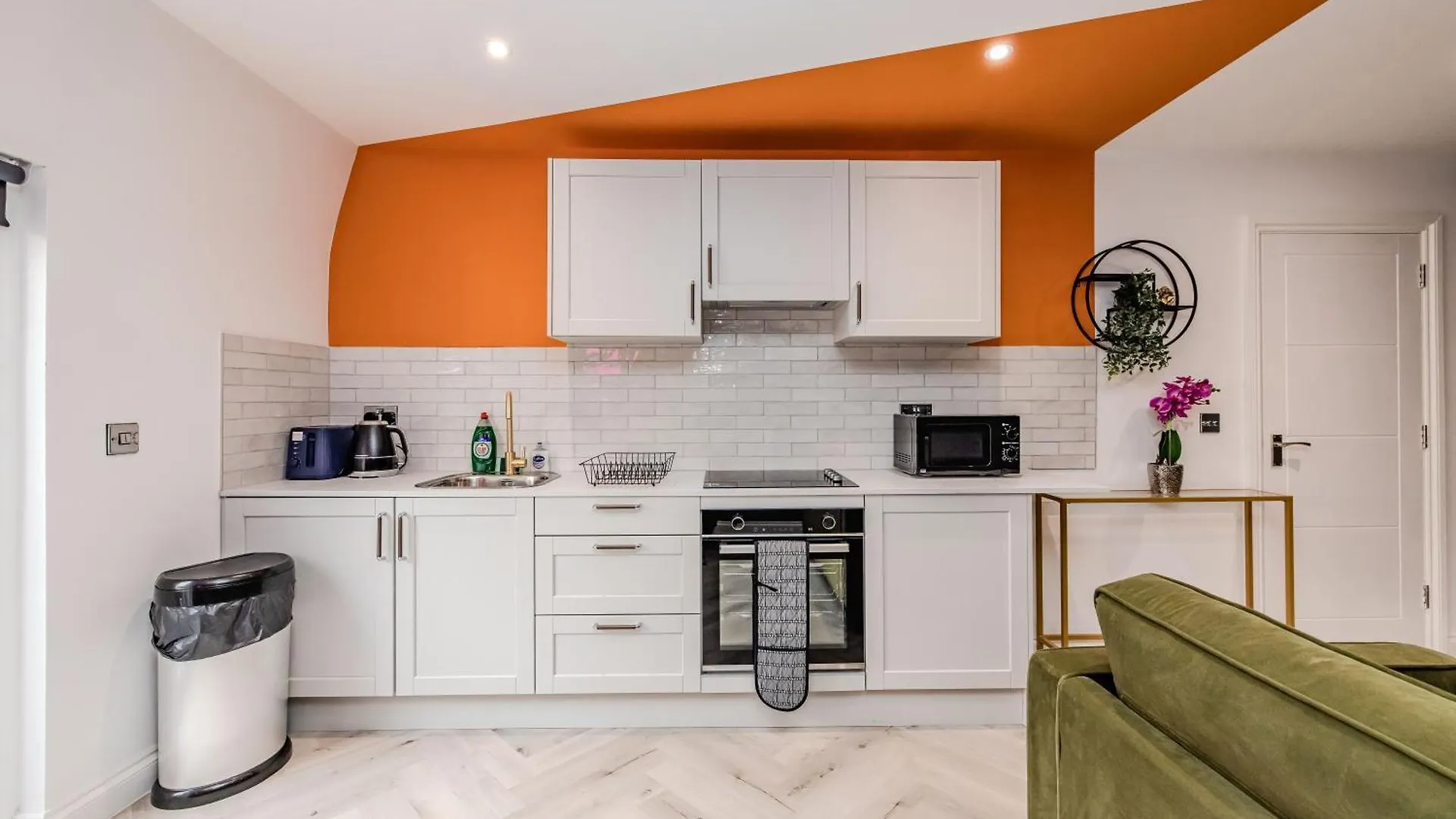 Luxury 1 Bed With Balcony In Central Brighton Next To Beach Sleep 4 0*,